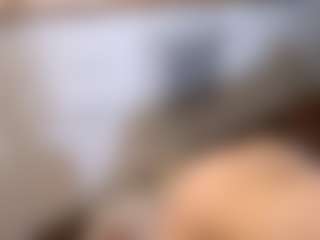 Bella's Live Sex Cam Show