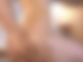 Bella's Live Sex Cam Show