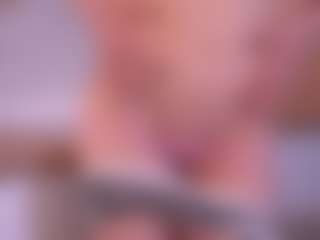 Bella's Live Sex Cam Show