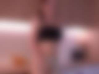 Bella's Live Sex Cam Show