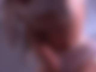 Live cam show with Bella - Facial Piercings on Pornisteam.com