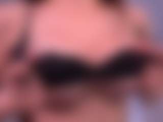Bella's Live Sex Cam Show
