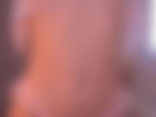 Bella's Live Sex Cam Show
