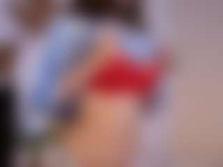 Live cam show with Bella - Athletic on eurowanks.com