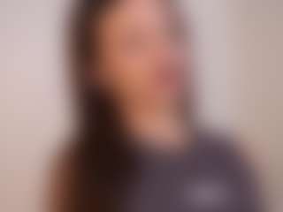 Bella's Live Sex Cam Show