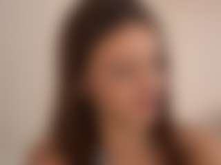 Bella's Live Sex Cam Show