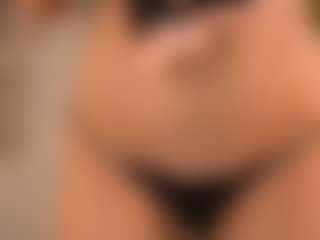 Live cam show with Bella - Green Eyes on CSO-WL
