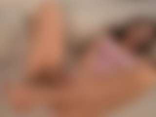 Bella's Live Sex Cam Show