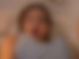 Bella's Live Sex Cam Show