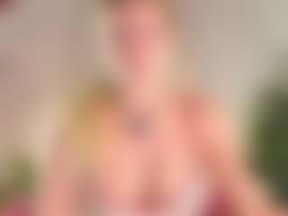 Live cam show with BlissEdge - Upskirt on Cam Slut