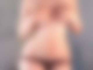 Live cam show with BlissEdge - Tease Blonde Hair on 1on1-livenow