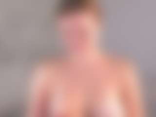 Live cam show with BlissEdge - Upskirt on TastyBlacksLive