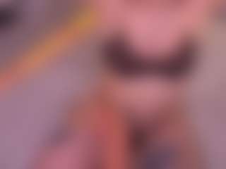 Bllowjoyy's Live Sex Cam Show