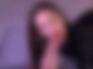 Bllowjoyy's Live Sex Cam Show