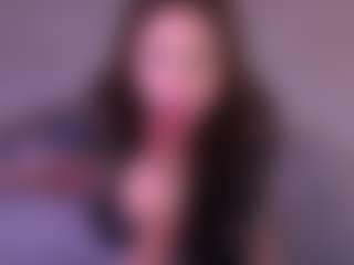 Bllowjoyy's Live Sex Cam Show