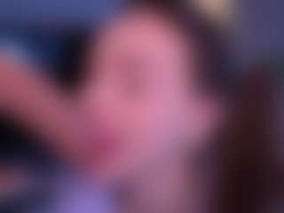 Bllowjoyy's Live Sex Cam Show