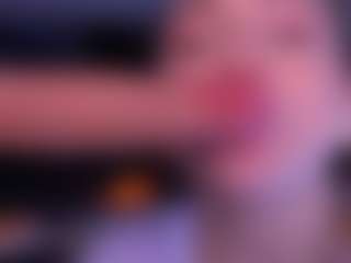 Bllowjoyy's Live Sex Cam Show