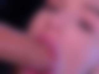 Bllowjoyy's Live Sex Cam Show