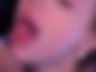 Bllowjoyy's Live Sex Cam Show