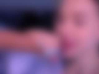 Bllowjoyy's Live Sex Cam Show