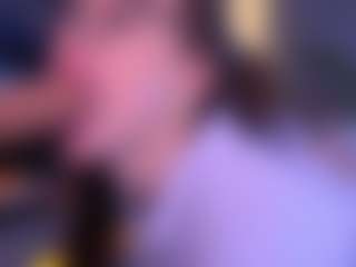 Bllowjoyy's Live Sex Cam Show