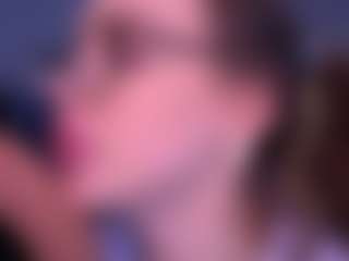 Bllowjoyy's Live Sex Cam Show