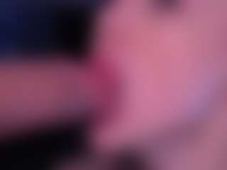 Bllowjoyy's Live Sex Cam Show