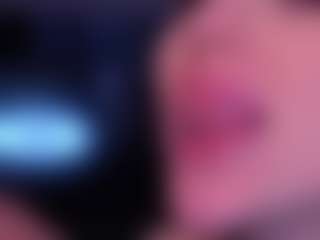 Bllowjoyy's Live Sex Cam Show