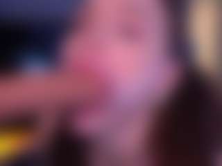 Bllowjoyy's Live Sex Cam Show