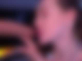 Bllowjoyy's Live Sex Cam Show
