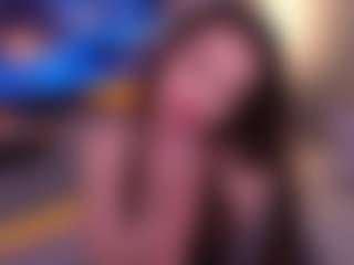 Bllowjoyy's Live Sex Cam Show