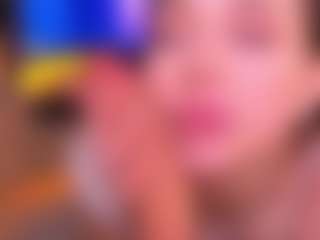 Bllowjoyy's Live Sex Cam Show
