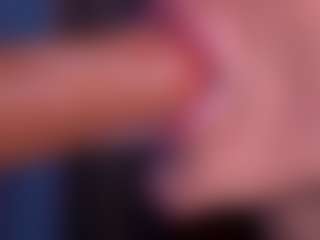 Bllowjoyy's Live Sex Cam Show
