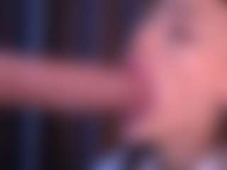 Bllowjoyy's Live Sex Cam Show