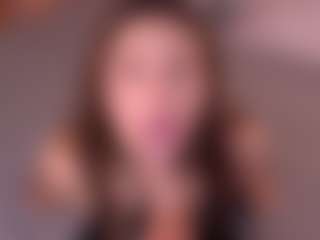 Bllowjoyy's Live Sex Cam Show