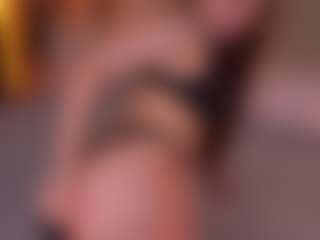 Bllowjoyy's Live Sex Cam Show