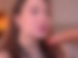 Bllowjoyy's Live Sex Cam Show