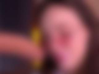 Bllowjoyy's Live Sex Cam Show