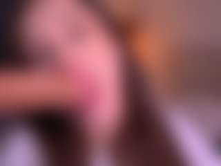Bllowjoyy's Live Sex Cam Show