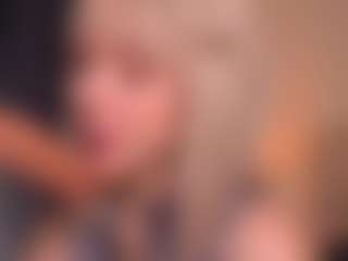 Live cam show with Bllowjoyy - Tease on Camiplay Live