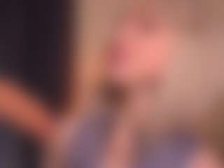 Bllowjoyy's Live Sex Cam Show