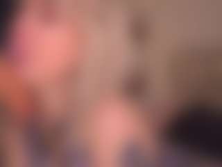 Bllowjoyy's Live Sex Cam Show