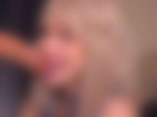 Bllowjoyy's Live Sex Cam Show