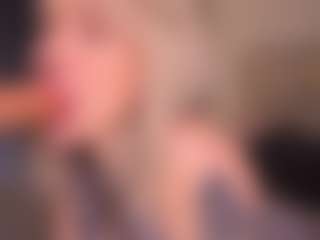 Bllowjoyy's Live Sex Cam Show