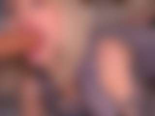 Bllowjoyy's Live Sex Cam Show