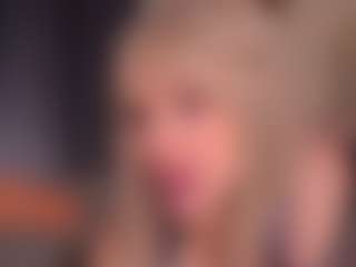 Bllowjoyy's Live Sex Cam Show
