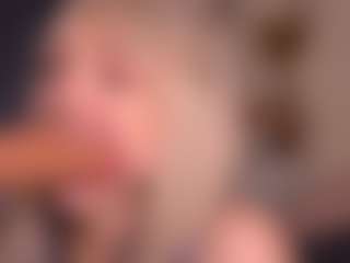 Bllowjoyy's Live Sex Cam Show