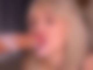 Bllowjoyy's Live Sex Cam Show