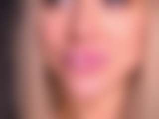 Live cam show with Bllowjoyy - Delicious on https://playwithruby.com