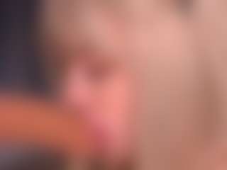 Bllowjoyy's Live Sex Cam Show